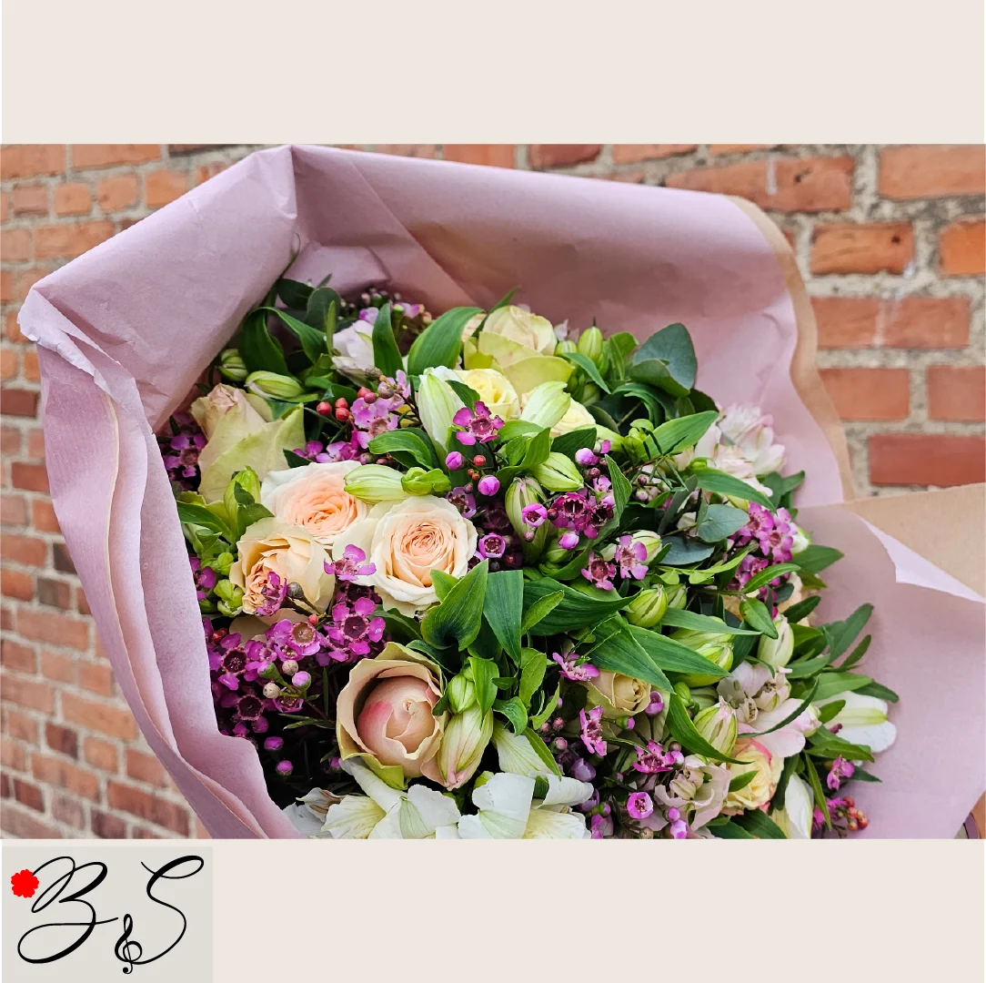 Frisk buket fra lokal blomsterhandler i Brønshøj klar til online levering