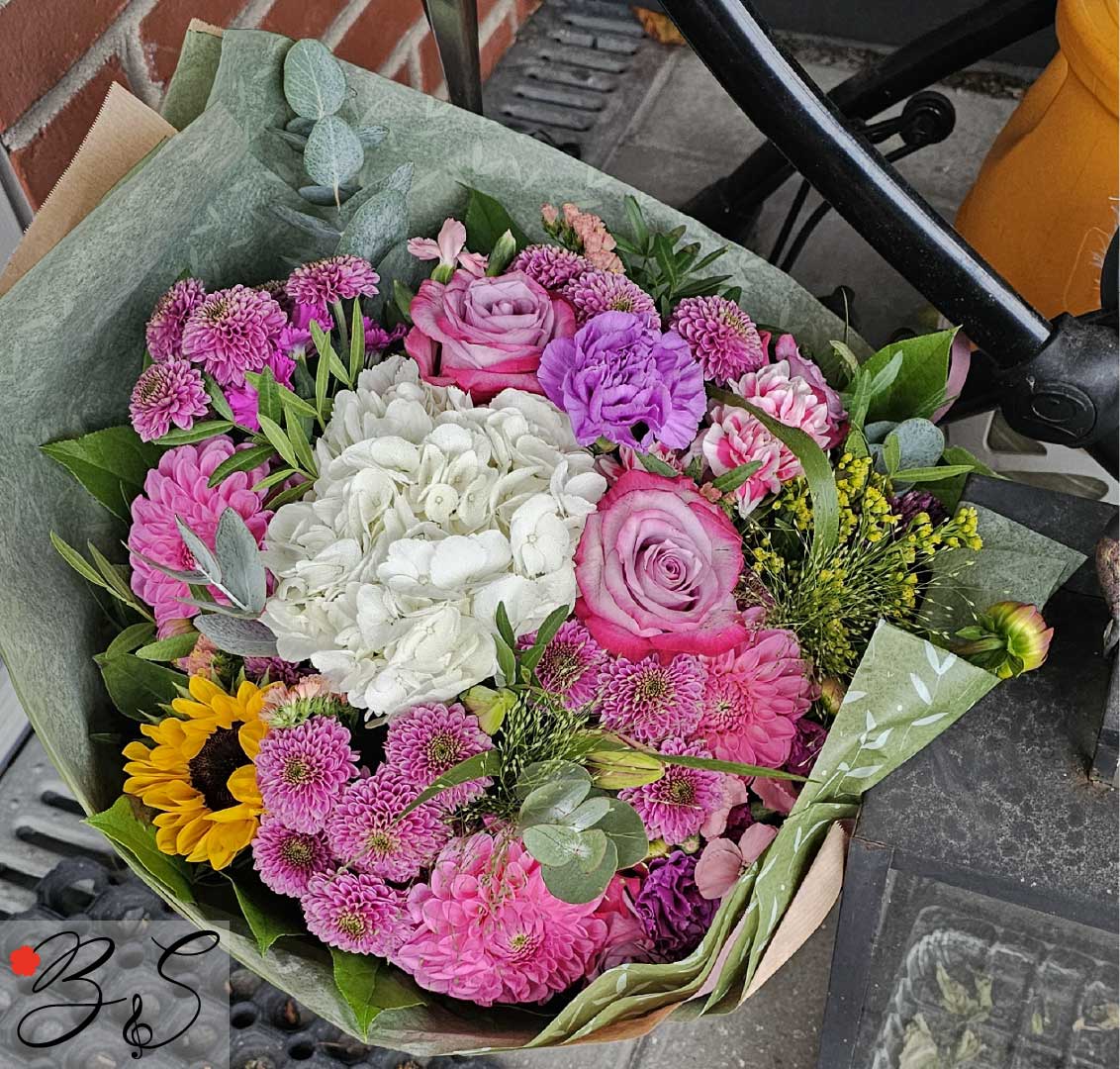 Fødselsdagsblomster Ballerup – elegante buketter fra BlomsterSymfoni