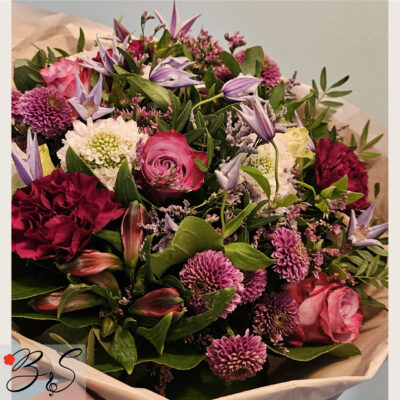 Blomster gave i Kastrup (2770) – elegant håndbundet buket fra BlomsterSymfoni med lokal levering.