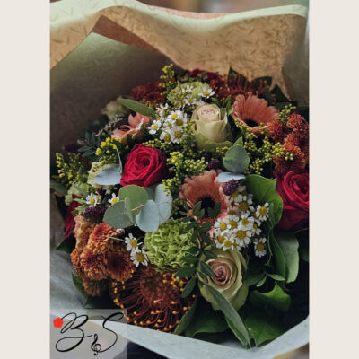 Elegant buket fra blomsterhandler i Brøndby hos BlomsterSymfoni