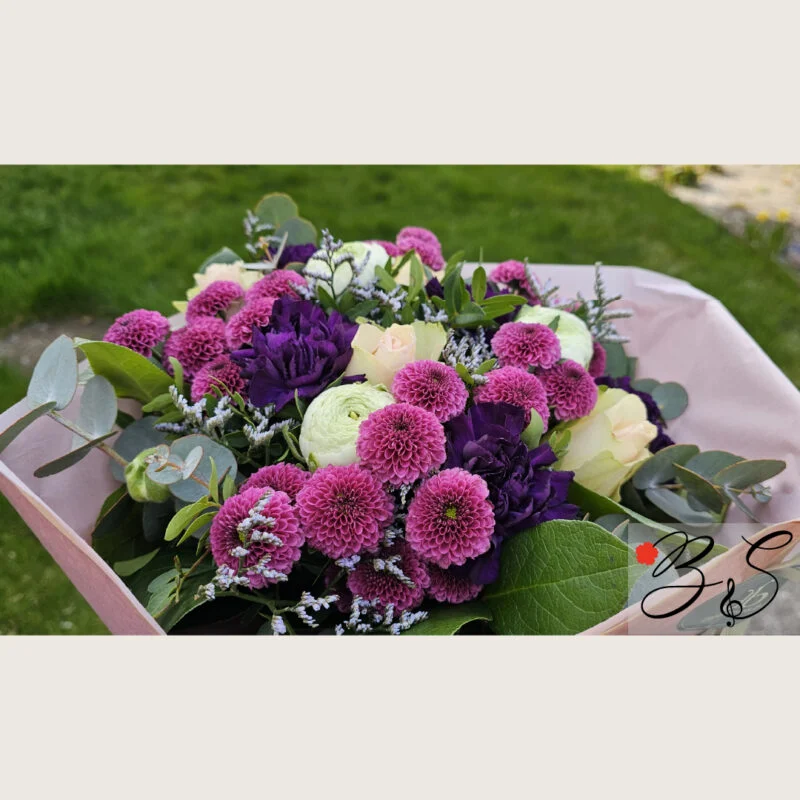 Hvad skriver man til mor på Mors Dag med elegant buket fra BlomsterSymfoni