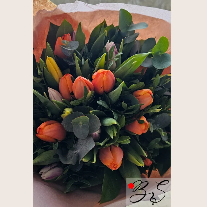 Bestil blomster Glostrup med elegant buket fra BlomsterSymfoni