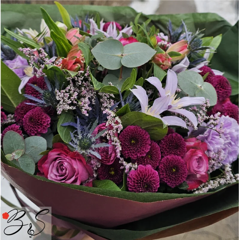 Lokale blomster Glostrup med elegant buket fra BlomsterSymfoni