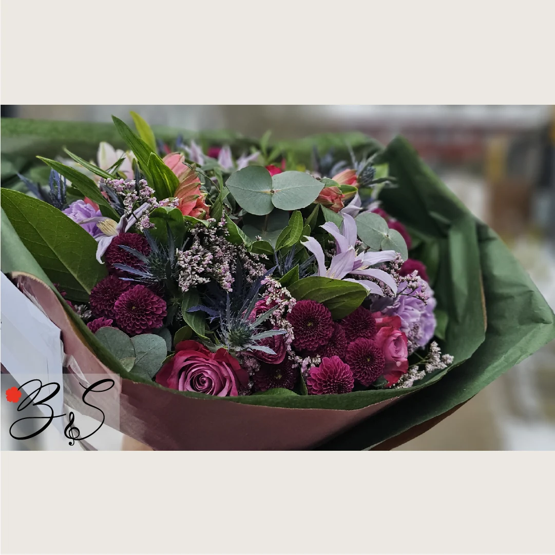 Send blomster Glostrup med elegant buket fra BlomsterSymfoni