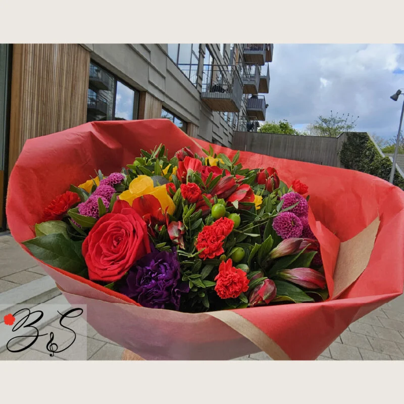 Blomsterhandler København SV med elegant buket fra BlomsterSymfoni