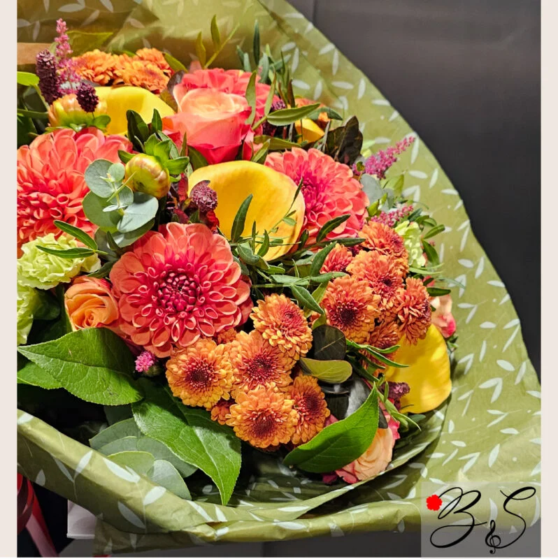 Bestil blomster Ålsgårde med elegant buket fra BlomsterSymfoni